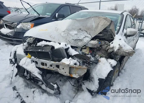 2017 Ford Focus Sel z USA, uszkodzony, nr VIN 1FADP3H22HL279245